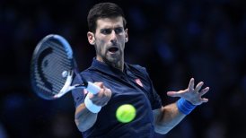 Novak Djokovic avanzó a semifinales del Masters de Londres tras vencer a Milos Raonic