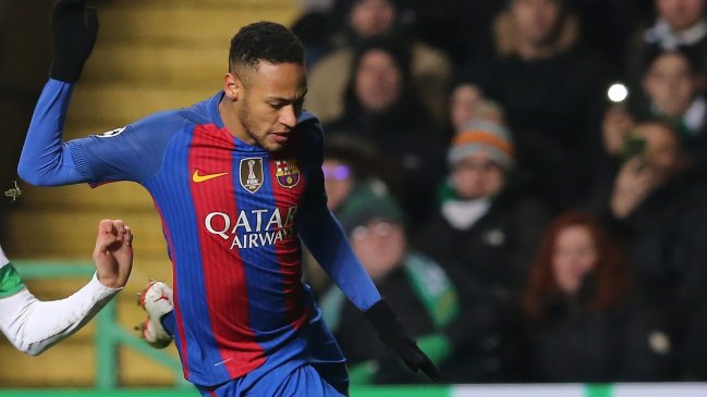 Neymar sufrió un leve accidente de tránsito en Barcelona y salió ileso