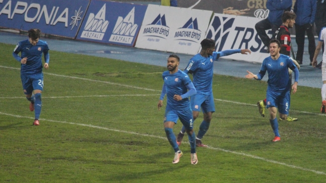 Dinamo Zagreb derrotó a Osijek con presencia de Junior Fernandes y Angelo Henríquez
