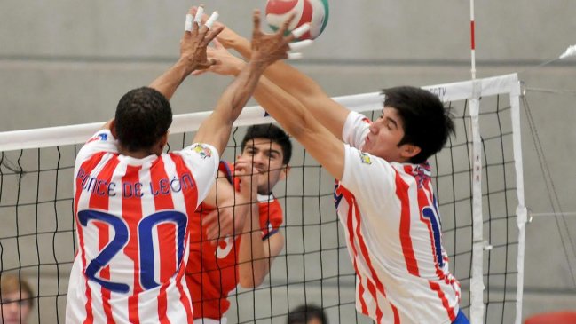 Linares y Thomas Morus avanzaron a semifinales en Liga de Voleibol