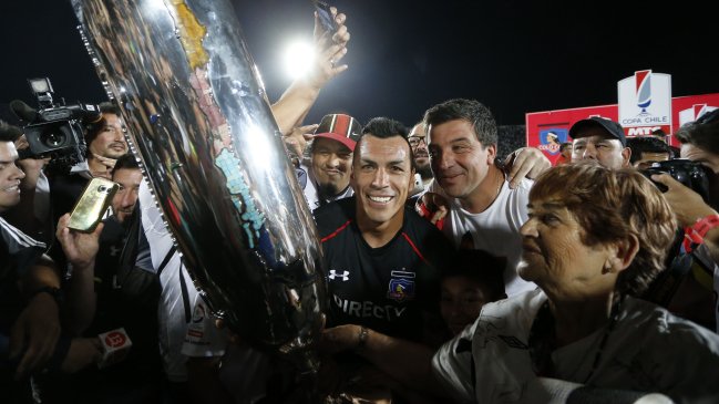 Esteban Paredes: El fútbol te da satisfacciones como ganar esta Copa Chile
