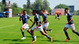 Copa UC: Paraguay venció a Colombia y le puso presión a Chile