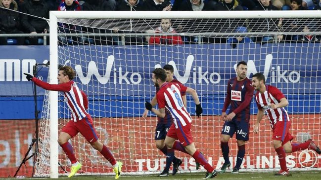 Atlético de Madrid superó a Eibar y metió presión en la liga española