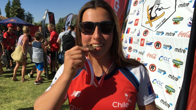 Valentina González ganó medalla de plata en el Mundial Juvenil de Esquí Náutico