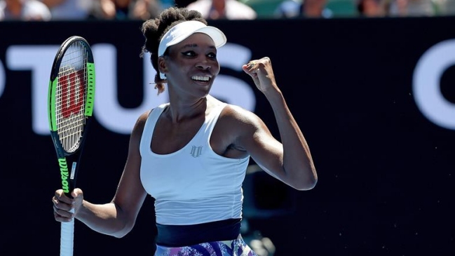 Venus Williams avanzó con comodidad a la tercera ronda en Melbourne