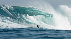 Surfista chileno ayudará a pescadores del sur por medio de importante proyecto internacional
