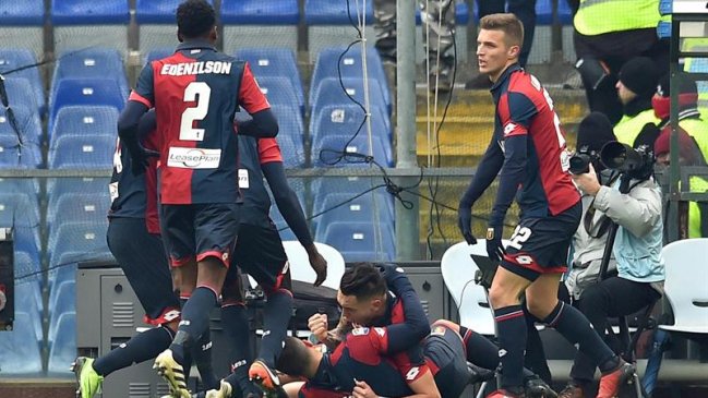 Genoa de Mauricio Pinilla rescató un empate ante un complicado Fiorentina