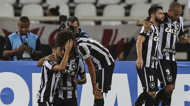 Botafogo tomó ventaja sobre Olimpia en la Libertadores con un golazo de chilena