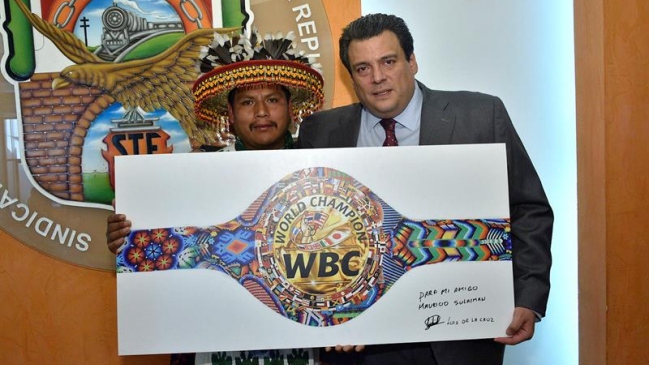 Ganador de la pelea Canelo-Chávez recibirá un cinturón "artístico"