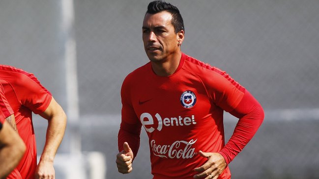 Esteban Paredes es el sexto jugador más longevo en defender a la selección chilena