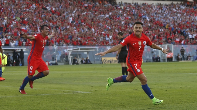Chile golpeó en el primer tiempo para vencer a Venezuela y volver a zona de clasificación