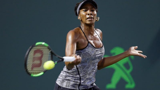 Venus Williams derrotó a la favorita Kerber para llegar a semifinales en Miami
