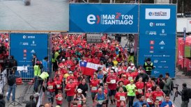 La "blue line" del Maratón de Santiago comienza a adornar las calles de la capital