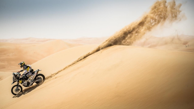 Pablo Quintanilla sorteó una dura segunda etapa en el Abu Dhabi Desert Challenge
