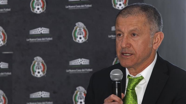 Entrenador de México recordó el 7-0 y contó que pasó parte del "duelo" con Marcelo Bielsa