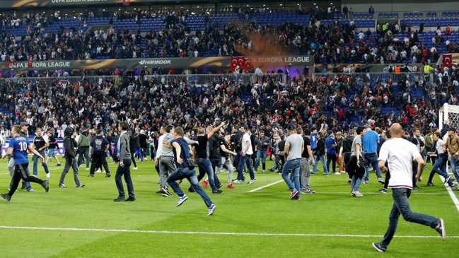 UEFA abrió expediente disciplinario en contra de Olympique de Lyon y Besiktas