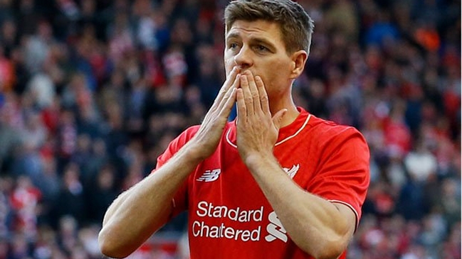 Jürgen Klopp apuntó a Steven Gerrard como su sucesor en Liverpool