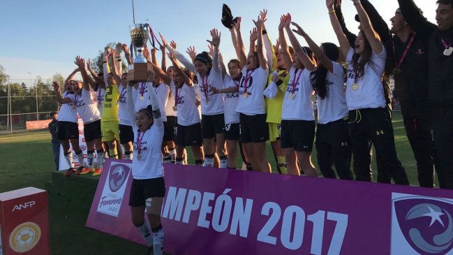 Colo Colo se coronó en el Torneo de Apertura femenino tras derribar a Palestino