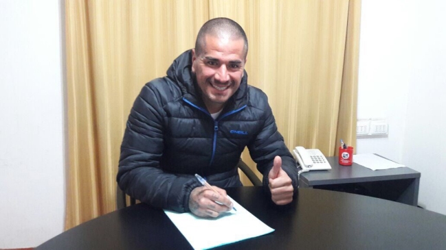 Jorge Acuña salió del retiro y firmó por Unión San Felipe