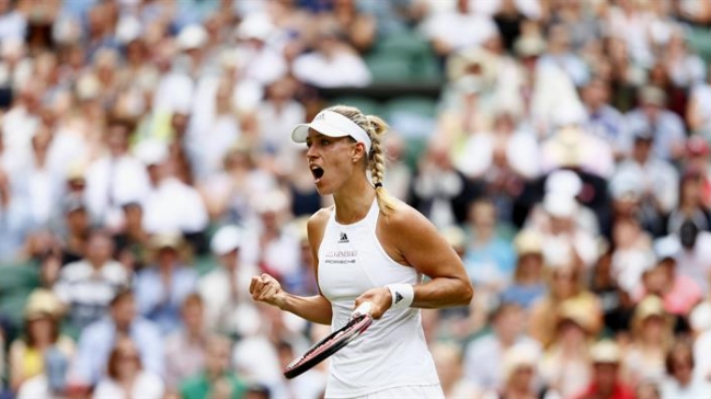 Angelique Kerber abrió con victoria su caminar por Wimbledon