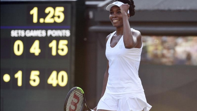Venus Williams avanzó sin contratiempos a octavos de final de Wimbledon