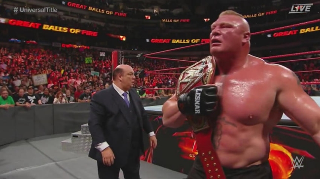 Brock Lesnar retuvo el título Universal de WWE tras derrotar a Samoa Joe en Great Balls of Fire