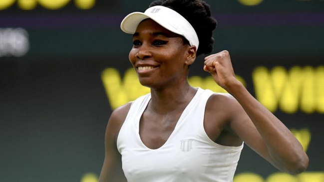 Venus Williams frenó a la campeona de Roland Garros en el césped de Wimbledon