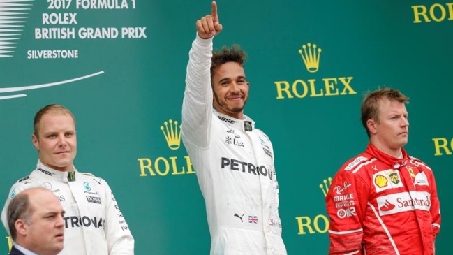 Lewis Hamilton se quedó con el Gran Premio de Gran Bretaña y acortó distancias con Vettel