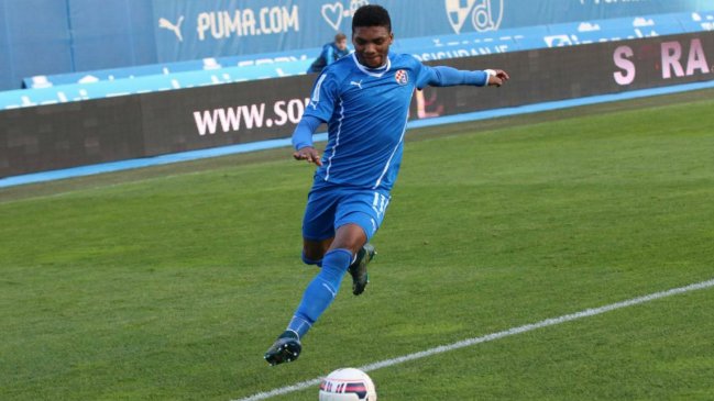 Junior Fernandes fue titular en clasificación de Dinamo Zagreb en la Europa League