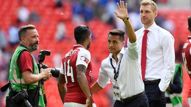 Medio inglés: Alexis cumplirá su contrato en Arsenal para salir como agente libre