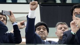 Maradona a Capriles: La diferencia entre nosotros es que yo no me vendí