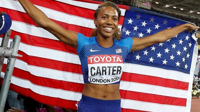 La estadounidense Kori Carter ganó los 400 metros vallas femeninos en el Mundial de Atletismo