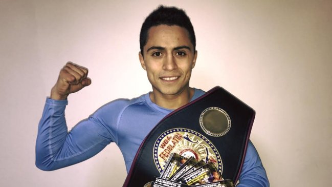 Miguel "El Aguja" González lucha contra Anuar Salas para retener el título latino súper mosca