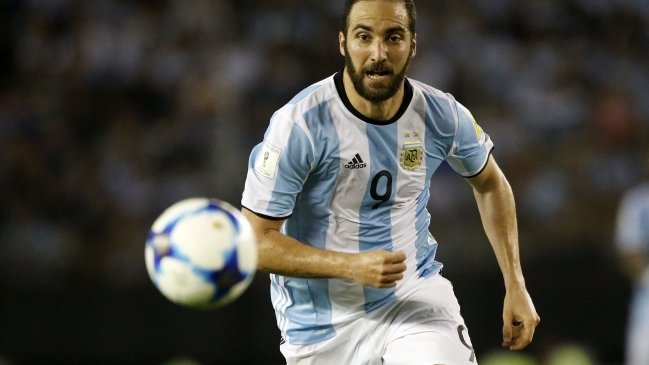 Sorpresa en Argentina: Higuaín quedó fuera de la selección de Sampaoli