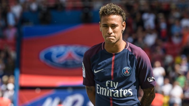Neymar fue citado en PSG y podrá debutar ante Guingamp en la liga francesa