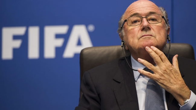 Joseph Blatter declaró sentirse "traicionado" y acusó un complot en su contra en la FIFA