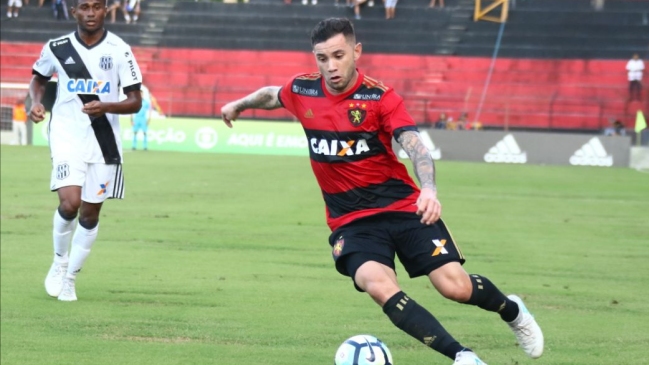 Eugenio Mena fue titular en la igualdad de Sport Recife y Ponte Preta por el Brasileirao