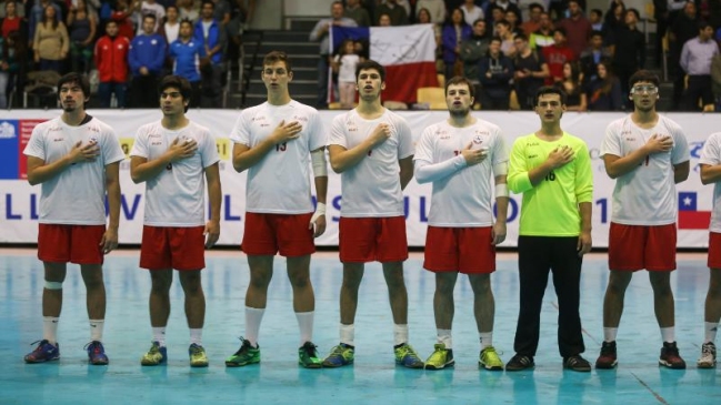 Chile sufrió dura caída ante Francia en octavos de final del Mundial Juvenil de Balonmano