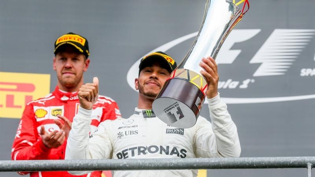 Lewis Hamilton triunfó en el Gran Premio de Bélgica y se acercó a Vettel en la general