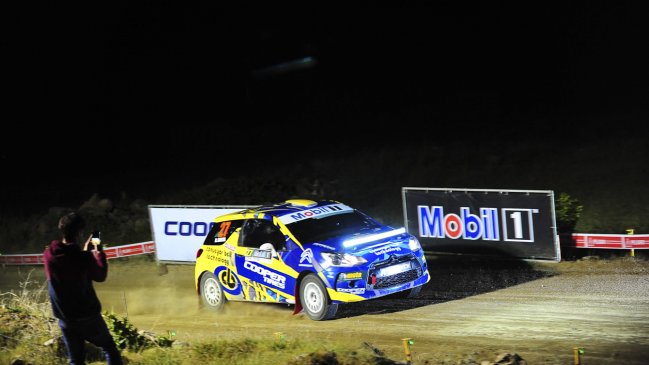 Cristóbal Vidaurre ganó la súper especial nocturna del Gran Premio de Vicuña en el Rally Mobil