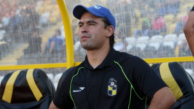 Juan José Ribera fue oficializado como nuevo entrenador de Rangers de Talca