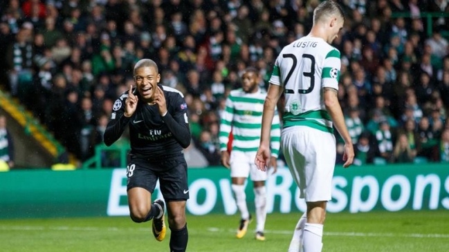 Hincha de Celtic intentó agredir a Kylian Mbappé durante el partido ante PSG