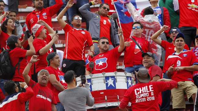 Chile recibió nueva denuncia ante la FIFA por cantos homofóbicos en el duelo ante Bolivia