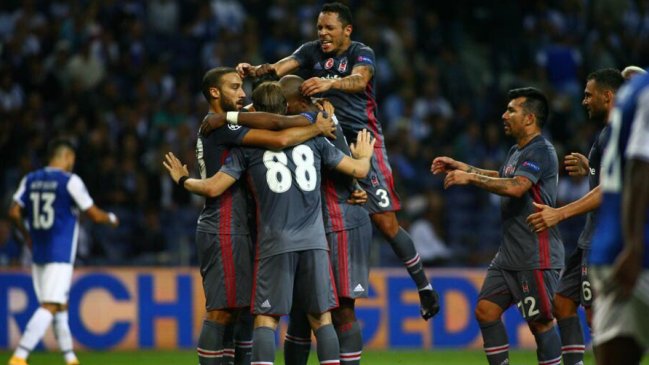 Gary Medel debutó en Champions League en el triunfo de Besiktas sobre FC Porto