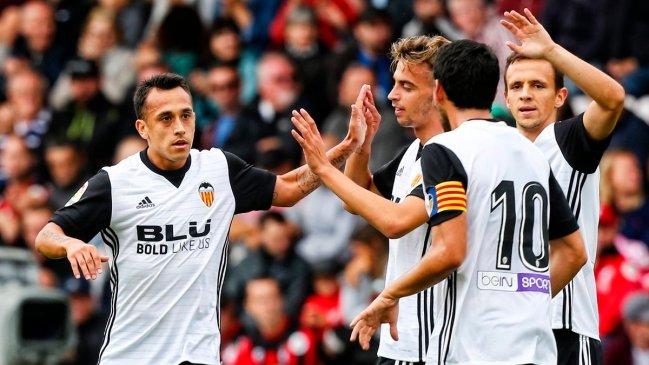 Técnico de Valencia: Si Fabián Orellana se gana el derecho a jugar, lo verán