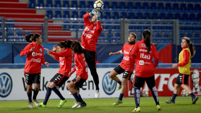 Selección femenina tiene un duro examen ante Francia en Caen