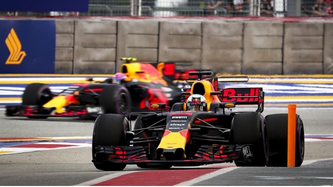 Daniel Ricciardo lideró los primeros entrenamientos libres en Singapur