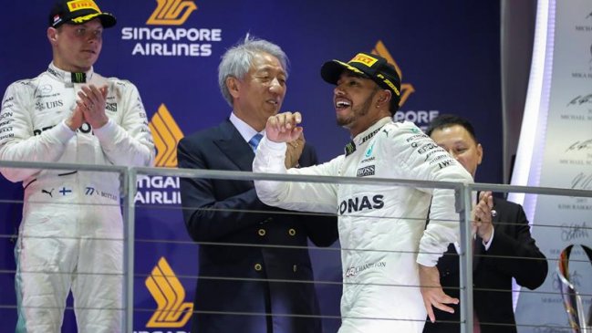 Lewis Hamilton se quedó con la victoria en el accidentado Gran Premio de Singapur de Fórmula 1