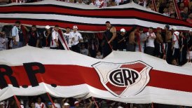 Barristas de River Plate insultaron a fanáticos de Jorge Wilstermann en Buenos Aires