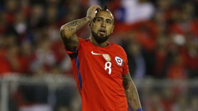 La selección chilena emprendió su viaje a Brasil sin Arturo Vidal